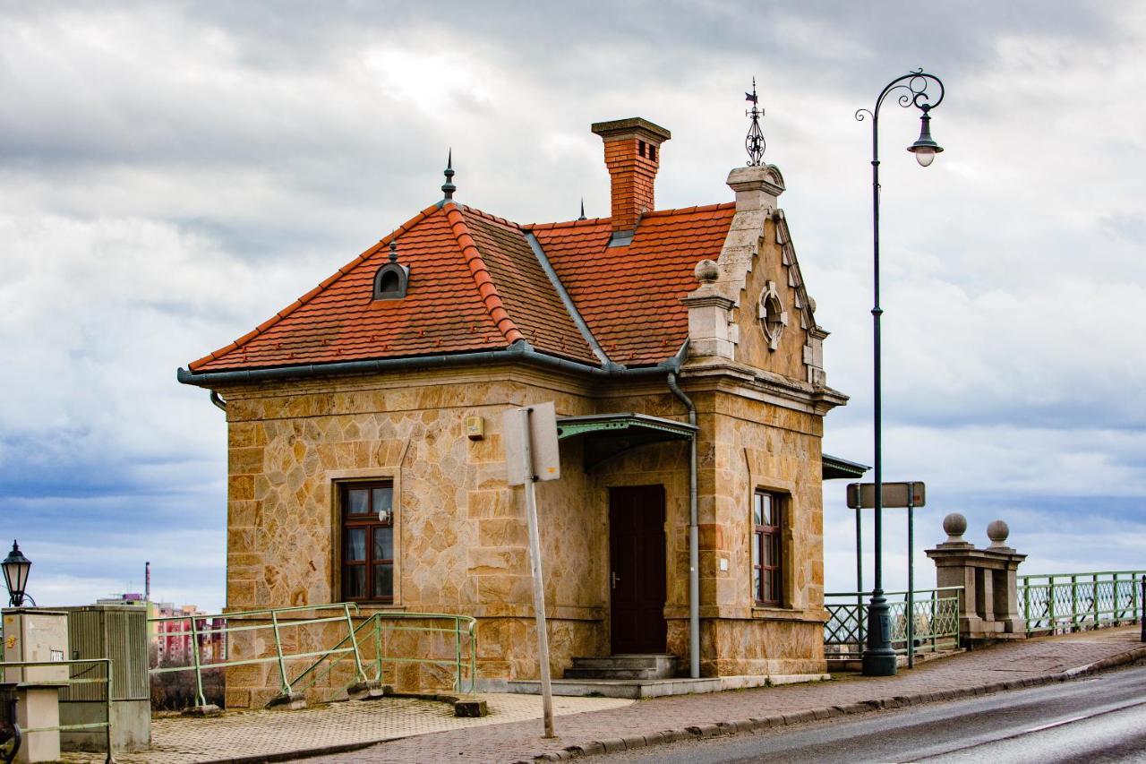 Bridge Apartment Esztergom Luaran gambar