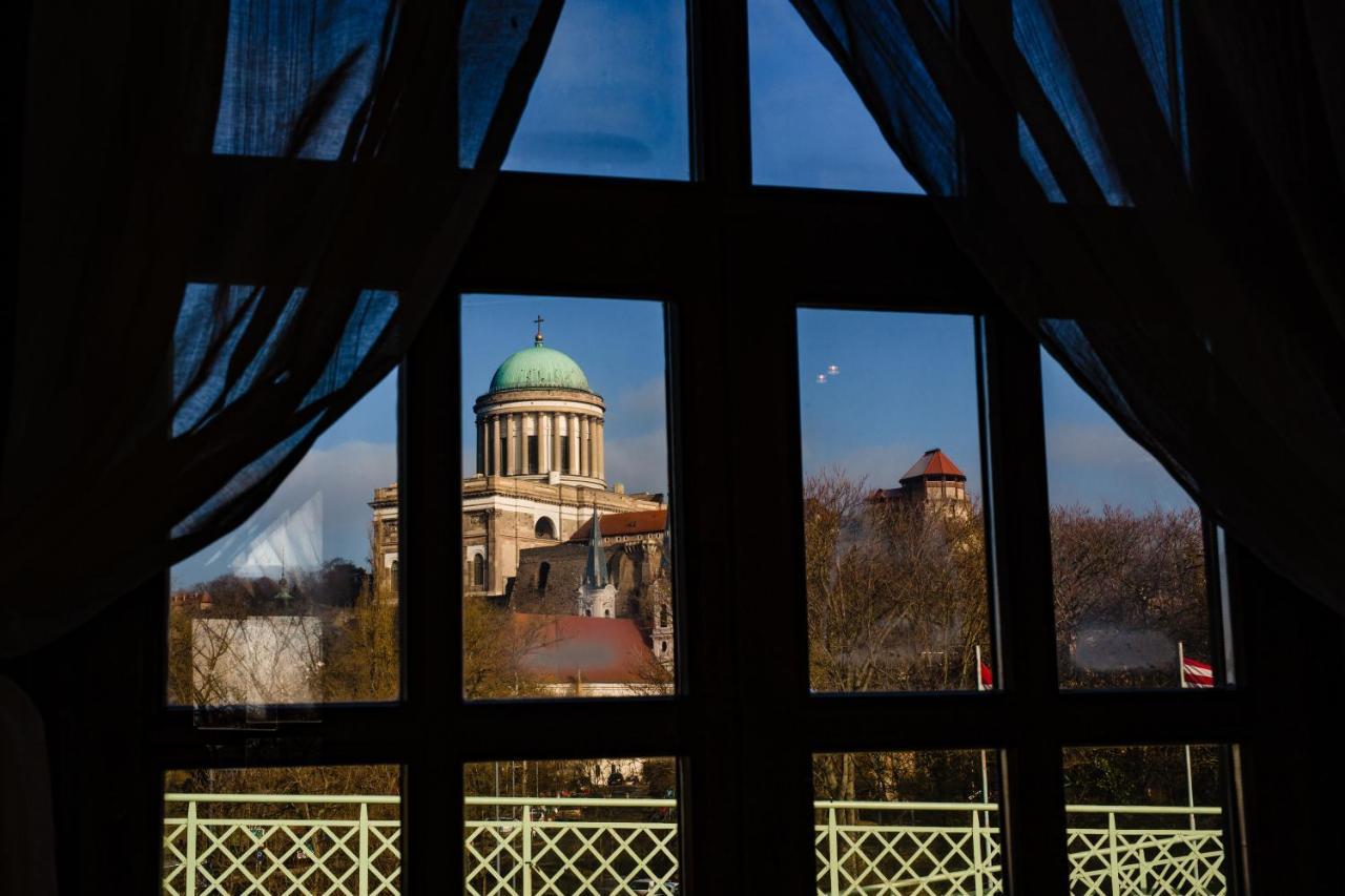 Bridge Apartment Esztergom Luaran gambar