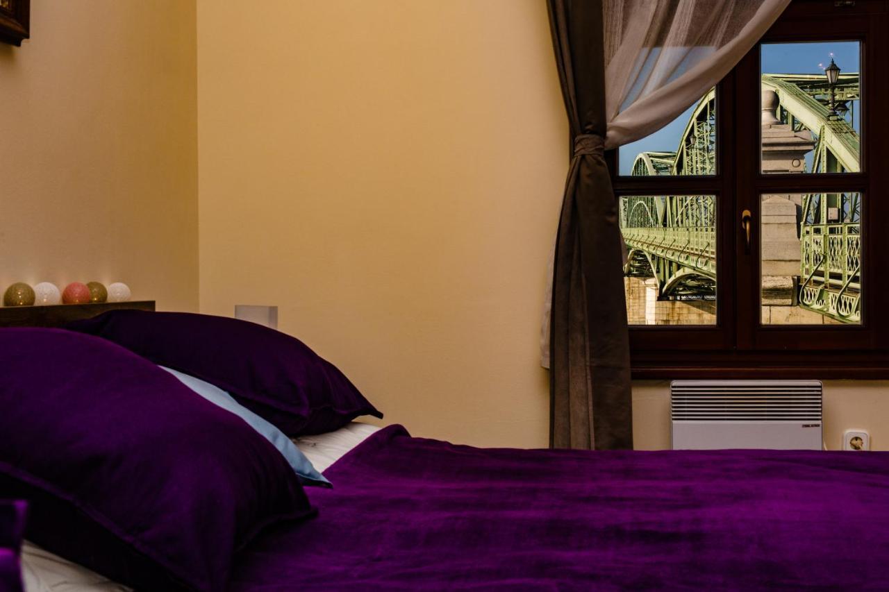 Bridge Apartment Esztergom Luaran gambar
